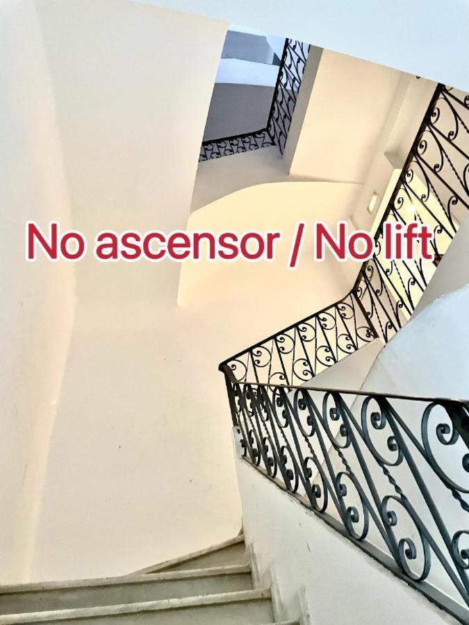 Sol Apartamentos Centro Historico Málaga Esterno foto